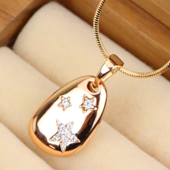 "Rose Gold Oval Pendant with Star Design, XPPT1310 - Picture 1 of 12